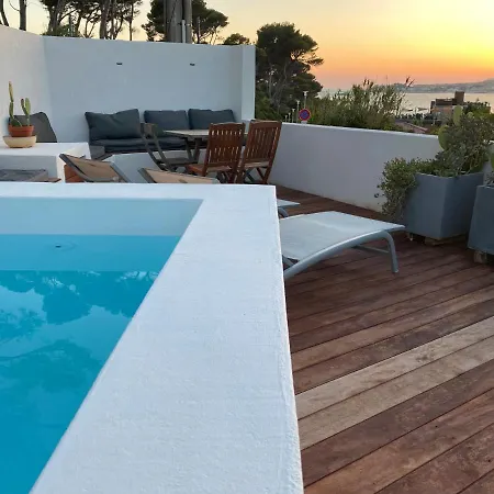 Avec Piscine, Baie De Bandol, Acces Sanary-sur-Mer