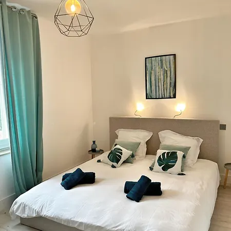 Avec Piscine, Baie De Bandol, Acces