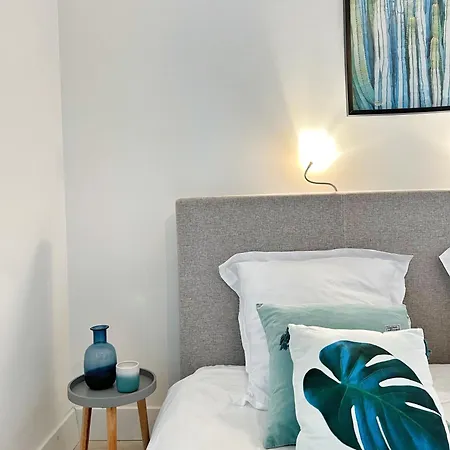 Avec Piscine, Baie De Bandol, Acces Villa