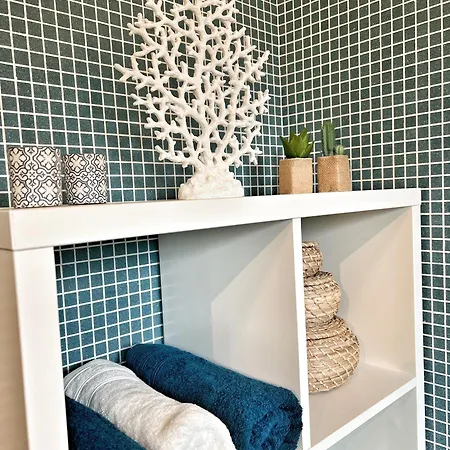 Avec Piscine, Baie De Bandol, Acces * Sanary-sur-Mer